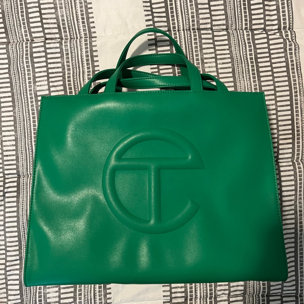 Telfar bag Medium size